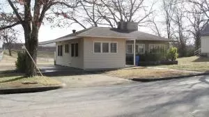 105 S Hickory, Harrison, AR 72601 photo 3