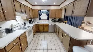 806 Robin St, Harrison, AR 72601 photo 6