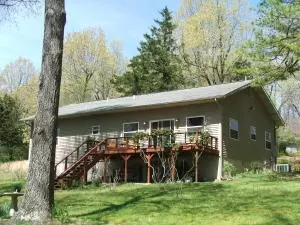 1881 May Ln, Harrison, AR 72601 photo 2