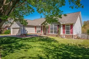  1611 Windsor, Harrison, AR 72601 photo 2