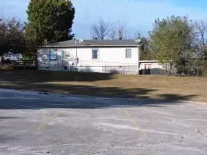 1001 N Spring St, Harrison, AR 72601 photo 2