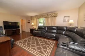 2003 Surrey Ln, Harrison, AR 72601 photo 5