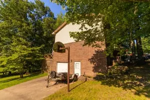 2003 Surrey Ln, Harrison, AR 72601 photo 2
