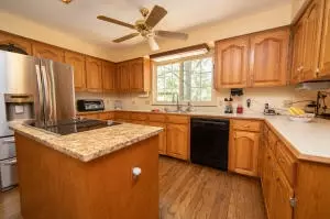 2003 Surrey Ln, Harrison, AR 72601 photo 10