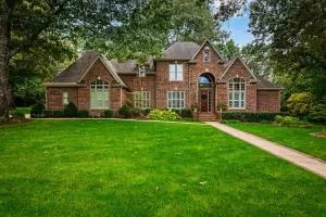 2506 Thickery, Harrison, AR 72601 photo 1
