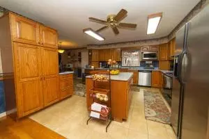 208 Pebble Beach Dr, Harrison, AR 72601 photo 9