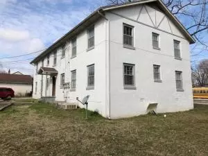 302 W Newman, Harrison, AR 72601 photo 2