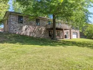 110 Rose, Harrison, AR 72601 photo 3