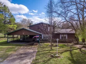 8196 Cedar Ln, Harrison, AR 72601 photo 2