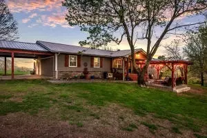 6390 Wade Rd, Harrison, AR 72601 photo 1