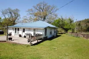 81 Old School St, Yellville, AR 72687 photo 13