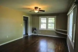 709 S 3rd St, Branson, MO 65616 photo 3