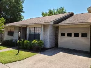 1714 White Oak Dr, Harrison, AR 72601 photo 1