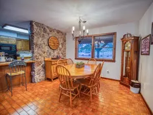 8409 E Old Ritchie Rd, Lead Hill, AR 72644 photo 9