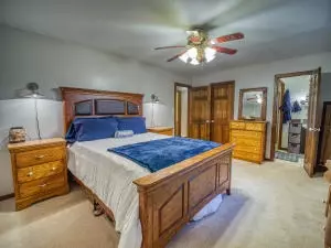 8409 E Old Ritchie Rd, Lead Hill, AR 72644 photo 11