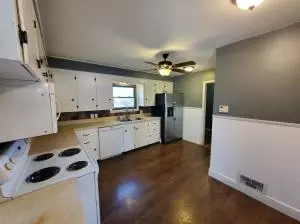 711 Beverly Dr, Harrison, AR 72601 photo 8