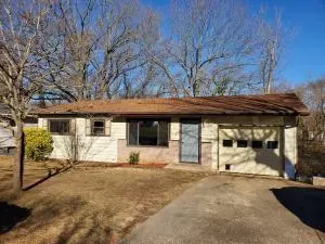 711 Beverly Dr, Harrison, AR 72601 photo 1