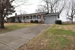 210 Wren St, Harrison, AR 72601 photo 1