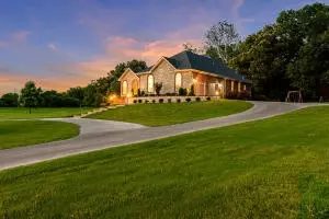 3193 Savannah Dr, Harrison, AR 72601 photo 3