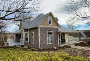 321 N Willow, Harrison, AR 72601 photo 2