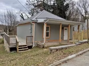 1125 N Spring St, Harrison, AR 72601 photo 2