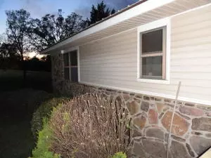 211 Uphill Ln, Marshall, AR 72650 photo 4