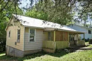 1103 N Spring St, Harrison, AR 72601 photo 2