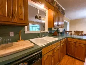 102 E Jay Ave, Harrison, AR 72601 photo 6