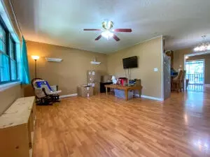 102 E Jay Ave, Harrison, AR 72601 photo 2