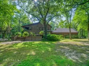 1369 Julius Dr, Harrison, AR 72601 photo 1