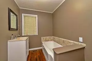 415 W Bower, Harrison, AR 72601 photo 14