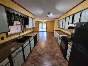 104 Cardinal St, Harrison, AR 72601 photo 5