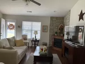 1615 N Spring Apt 9 Rd, Harrison, AR 72601 photo 4