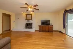 1608 Windsor Dr, Harrison, AR 72601 photo 4