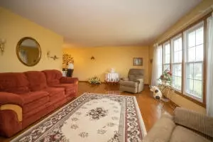 1608 Windsor Dr, Harrison, AR 72601 photo 2