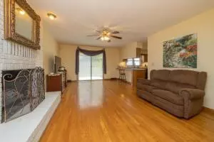 1608 Windsor Dr, Harrison, AR 72601 photo 3