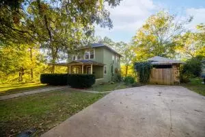 202 N Hickory, Harrison, AR 72601 photo 3