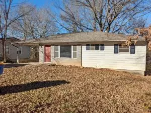803 Beverly Dr, Harrison, AR 72601 photo 1