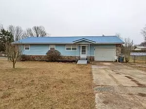 210 E Main St, Bergman, AR 72615 photo 1