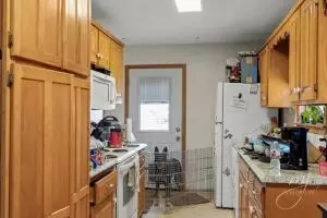 303 Walnut St, Flippin, AR 72634 photo 5