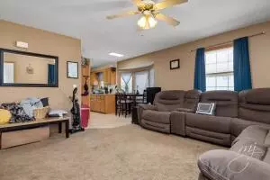 303 Walnut St, Flippin, AR 72634 photo 2