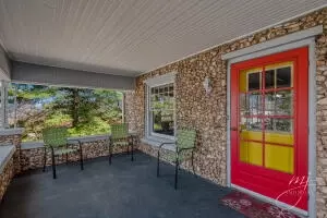 708 W Central Ave, Harrison, AR 72601 photo 2