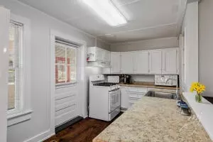 708 W Central Ave, Harrison, AR 72601 photo 9