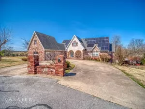 109 Bogy Ave, Harrison, AR 72601 photo 2