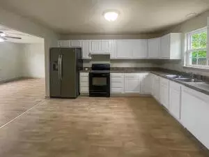 504 N Biddle St, Harrison, AR 72601 photo 3