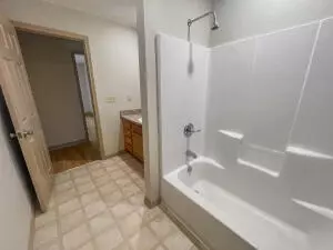 504 N Biddle St, Harrison, AR 72601 photo 9