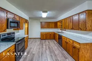 807 E Washington Ave, Harrison, AR 72601 photo 9