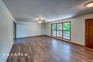 807 E Washington Ave, Harrison, AR 72601 photo 6