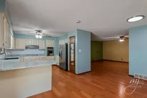 3834 N Perry St, Harrison, AR 72601 photo 9
