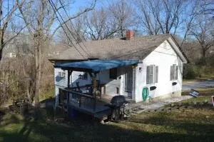 405 E South Ave, Harrison, AR 72601 photo 1